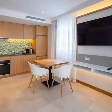 Espectacular Apartamento Primera Linea De Playa * Santa Eularia des Riu