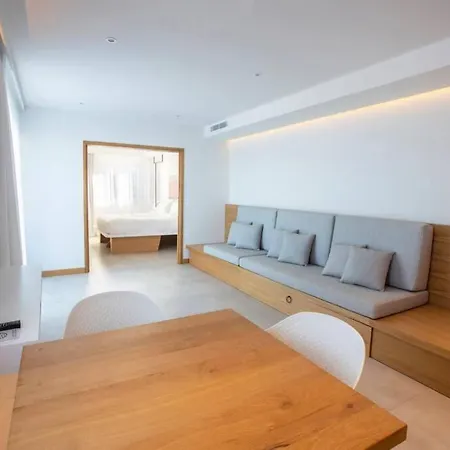 Espectacular Apartamento Primera Linea De Playa Διαμέρισμα *